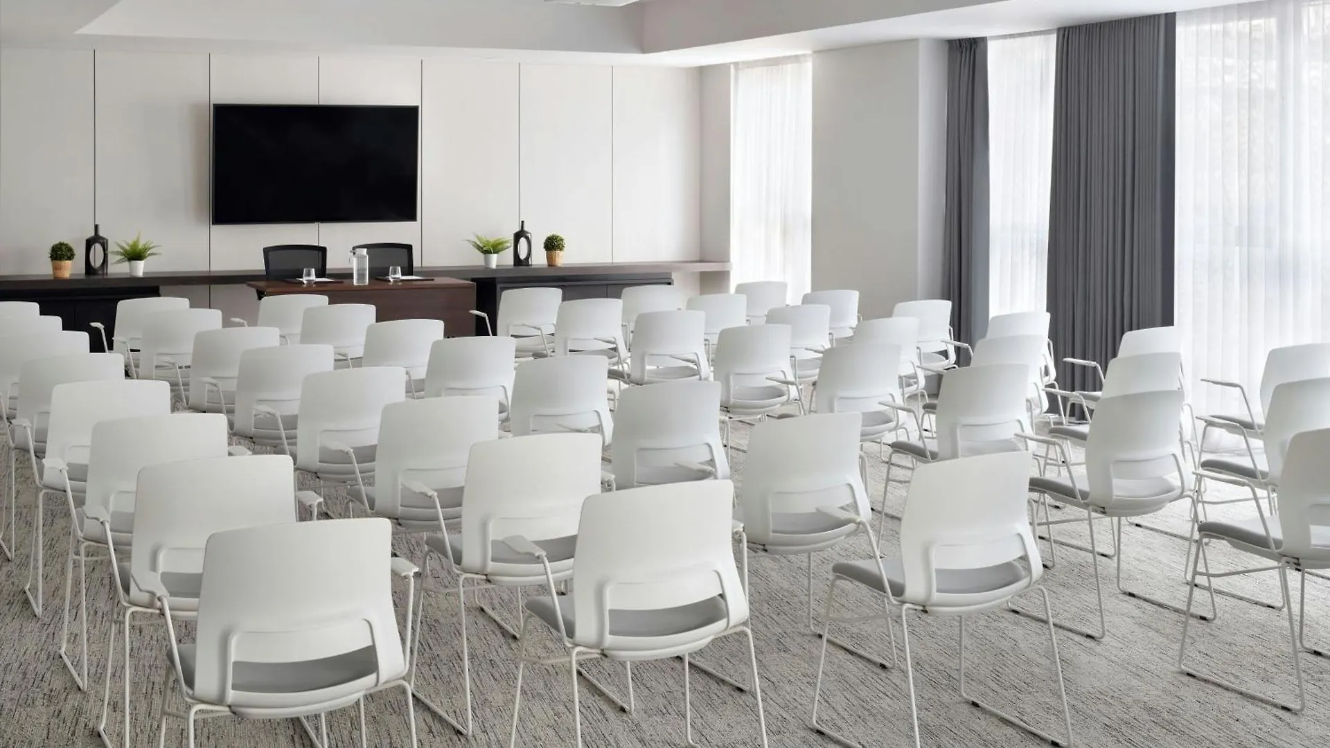 Courtyard By Marriott World Trade Centre, Dubai Hotel 4*,  United Arab Emirates