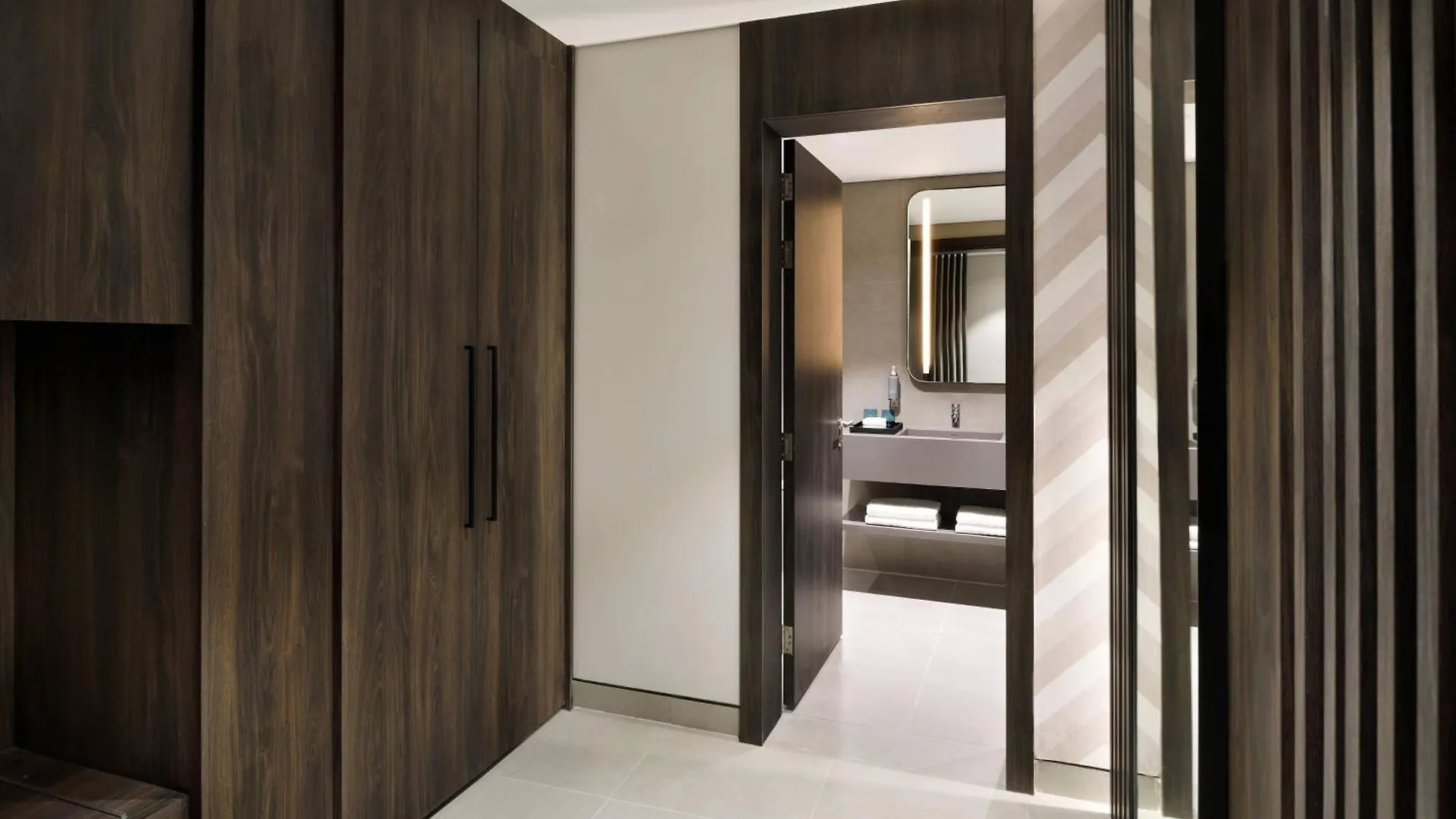 Courtyard By Marriott World Trade Centre, Dubai Hotel